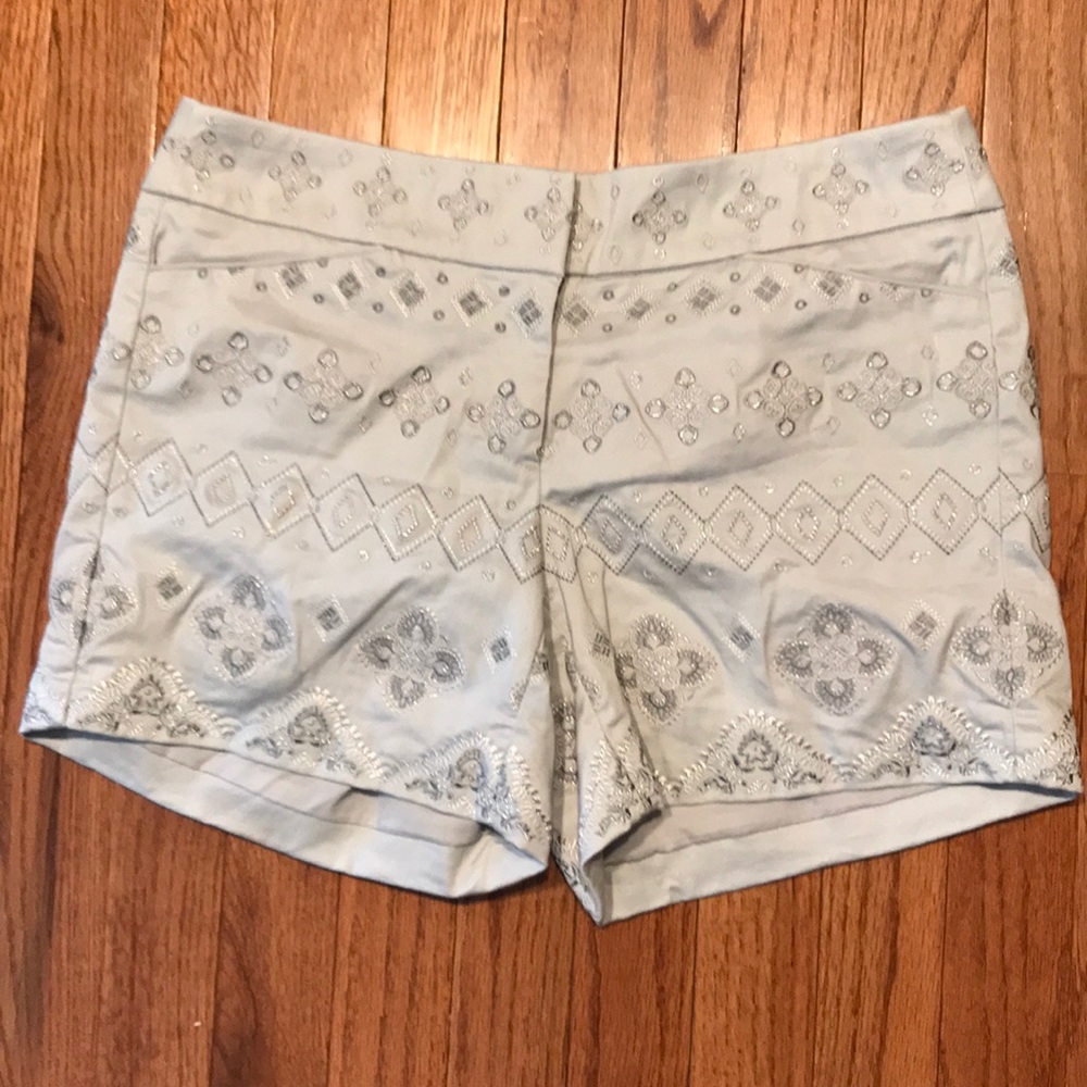 White House Black Market Gray Shorts Sz 2